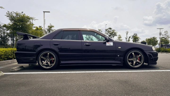 Skyline HR34 Midnight Purple Tokyo JDM Rental - photo 4