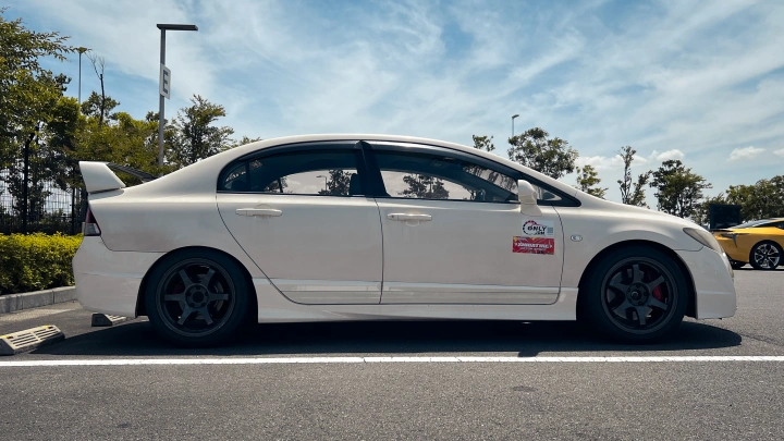 Civic Type R FD2 Tokyo JDM Rental - photo 4