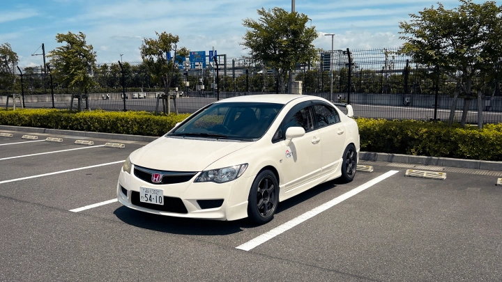 Civic Type R FD2 Tokyo JDM Rental - photo 3
