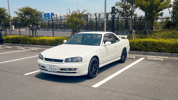 Skyline ER34 Coupe Pearl White Tokyo JDM Rental - photo 3
