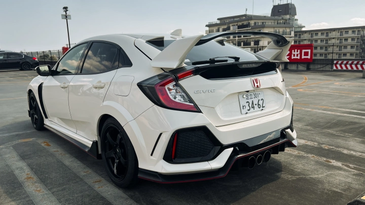 Civic Type R FK8 Tokyo JDM Rental - photo 10