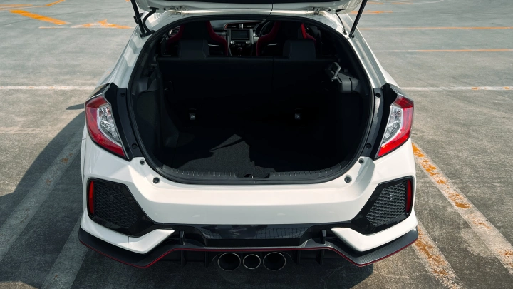Civic Type R FK8 Tokyo JDM Rental - photo 8