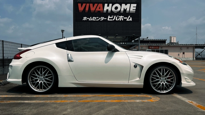 370Z Hakutaku Tokyo JDM Rental - photo 4