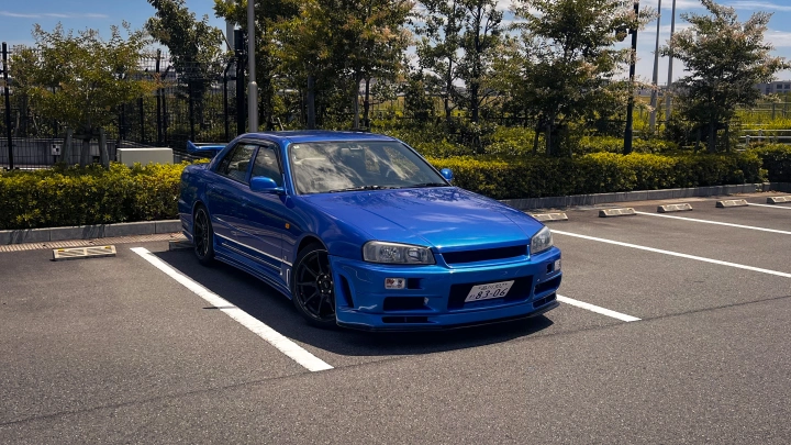 Nissan Skyline R34 HR34 Sedan Bayside Blue No. 3 Tokyo JDM Rental - photo 1