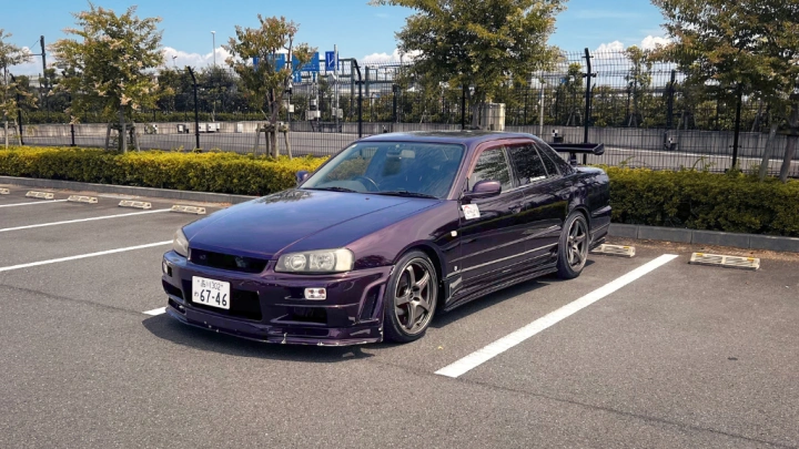 Nissan Skyline R34 HR34 Sedan Midnight Purple Tokyo JDM Rental - photo 3