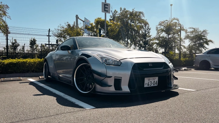 Nissan GT-R R35 LBWK 銀龍 1